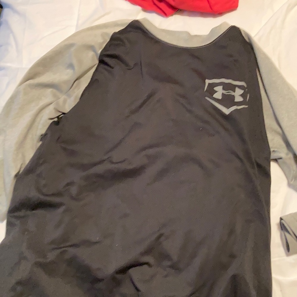 Under armor baseball shirt